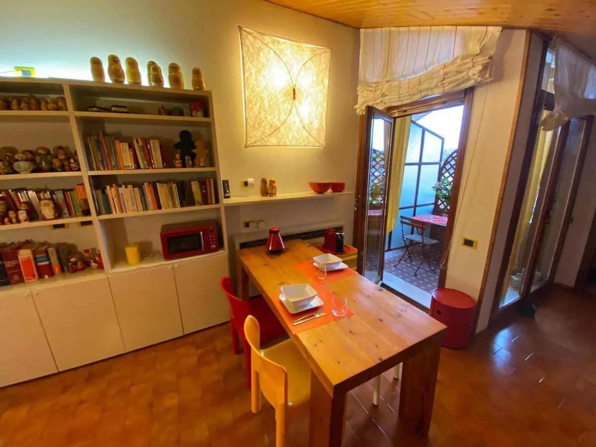 إيمولا Matrioska House B&B فندق مبيت وإفطار